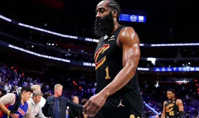开云入口-狂轰27分6助！成NBA历史首人，但你确实老了，很难再拿总冠军了|詹姆斯|湖人|雷霆|骑士|76人_新浪新闻