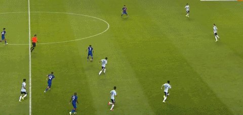 1655740383396006834.gif 申花武汉.gif